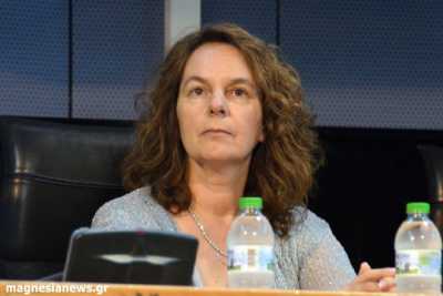 «Παράθυρο» Παπανάτσιου για ευνοϊκή ρύθμιση για τα εν μέσω τραπεζικής αργίας τιμολόγια