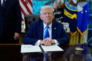 Αγωγή κατά Τραμπ από 20 πολιτείες για το τέλος 100.000 δολαρίων στις νέες βίζες