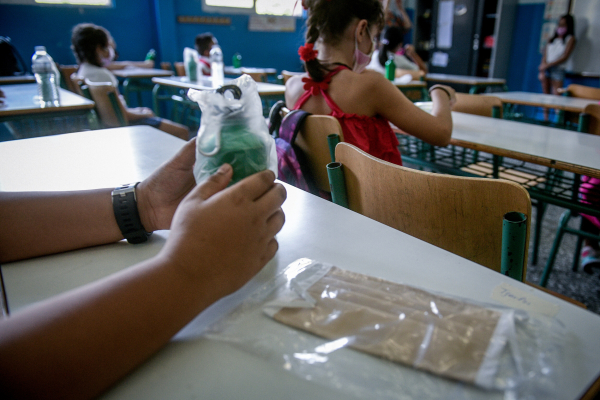 Δύσκολη εξίσωση τα σχολεία: Πότε ανοίγουν τελικά μετά τις γιορτές