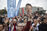 Λάσπη (πάλι) στον Ιμάμογλου, σε επιτροπεία δημοσιογραφικές φωνές