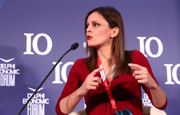 Αχτσιόγλου: Το διακύβευμα της περιόδου είναι ποιος θα εκφράσει τη λαϊκή δυσαρέσκεια