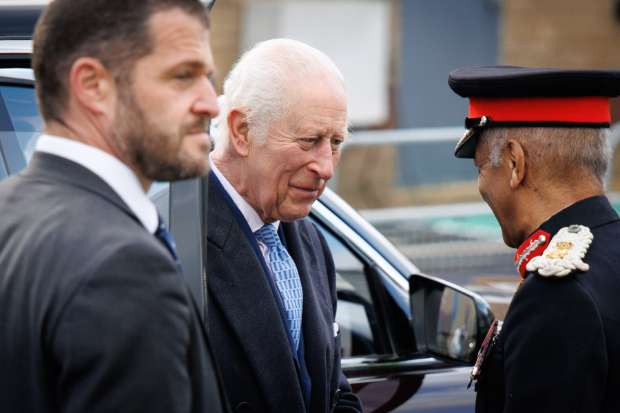 «Αισχρή σπατάλη»: Οργή στη Βρετανία μετά την αποκάλυψη του κόστους της στέψης του Καρόλου