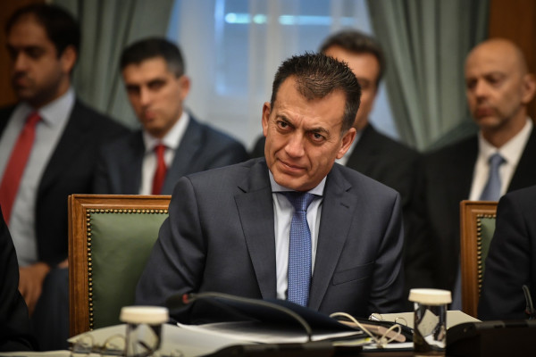 ΑΜΚΑ: Νέα εγκύκλιο για τους υπηκόους ξένων χωρών ετοιμάζει η κυβέρνηση - Ξεκινούν σαρωτικοί έλεγχοι