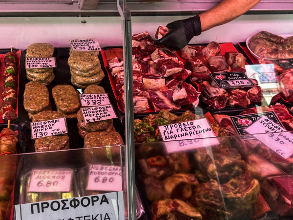 Οι κρεοπώλες στο πλευρό των αγροτών: Ανακοίνωσαν λουκέτο την Κυριακή