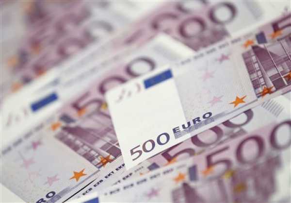 Εγκύκλιος: "Φακέλωμα" στις τράπεζες όσων ανταλλάσσουν χαρτονομίσματα των 500 ευρώ