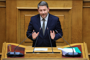 Ανδρουλάκης σε Φάμελλο: Ο κατήφορος του ΣΥΡΙΖΑ δεν έχει τέλος