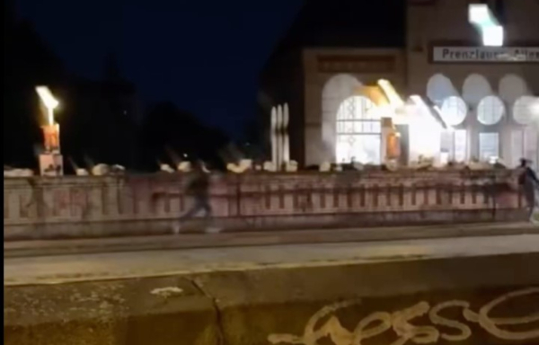 Final Four Euroleague: Σοκαριστικό βίντεο ντοκουμέντο από την αιματηρή συμπλοκή μεταξύ οπαδών Παναθηναϊκού και Ολυμπιακού στο Βερολίνο