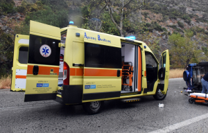 Θανατηφόρο τροχαίο στην εθνική οδό Λαμίας-Καρπενησίου: Ένας νεκρός και δύο τραυματίες