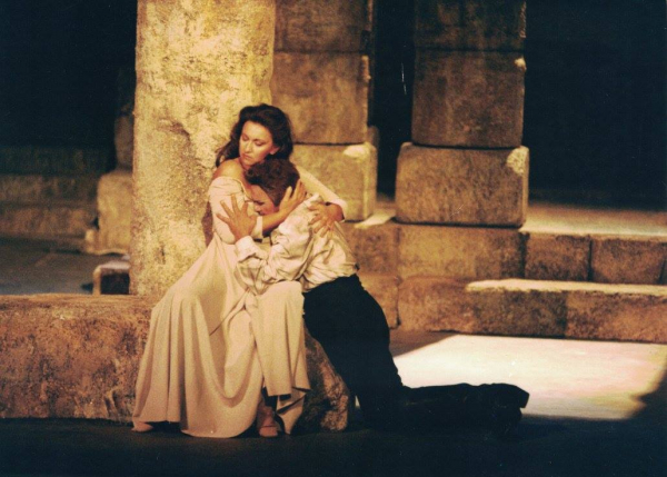 Φτωχότερο από σήμερα το λυρικό θέατρο - Έφυγε η σπουδαία υψίφωνος Μάρθα Αράπη