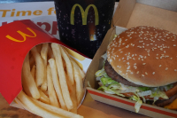 Το AI αποφασίζει πόσο θα κοστίσει το Big Mac σου: Στο στόχαστρο αγωγών η McDonalds