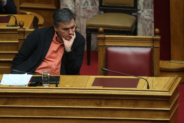 Τσακαλώτος: Οι καθυστερήσεις οδηγούν σε απώλεια αξιοπιστίας