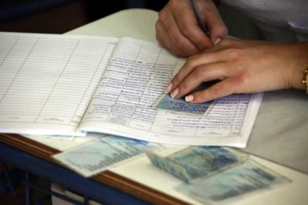 Δημοψήφισμα: Διευρυμένο ωράριο στα γραφεία ταυτοτήτων