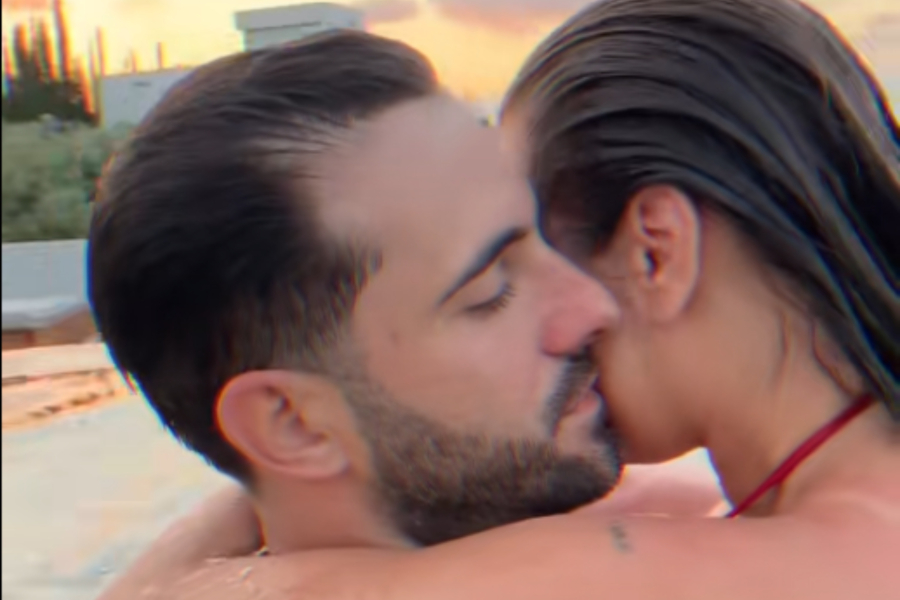 Γιώργος Λιβάνης - Ανδρομάχη: Το τρυφερό βίντεο στην πισίνα