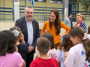 Δόμνα Μιχαηλίδου από Αίγινα: «Τα Σχολικά Γεύματα φτάνουν πλέον σε όλα τα δημοτικά σχολεία, με ποιότητα, φροντίδα και ασφάλεια»
