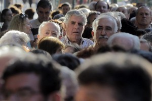 Ασφαλισμένοι σε «ομηρεία»: Χωρίς δικαίωμα σύνταξης λόγω χρεών στον ΕΦΚΑ