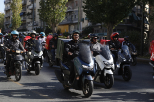Αυξήσεις μισθών κατά 15% για 400.000 εργαζόμενους - Νέα διετής σύμβαση