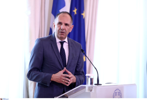 Γεραπετρίτης: Πρέπει να τηρείται το Διεθνές Δίκαιο της Θάλασσας -Το 2024 συνεργασίας Ελλάδας -Αιγύπτου