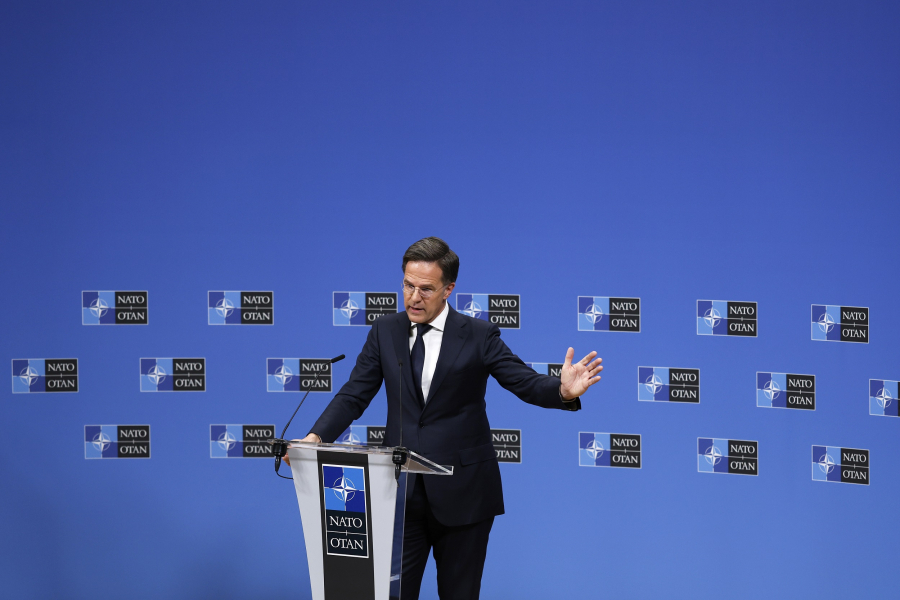 Ο Ρούτε απειλεί τους συμμάχους: Ή αυξάνετε αμυντικές δαπάνες, ή θα έχετε να κάνετε με τον Τραμπ