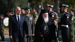 Eγκαινιάστηκε η νέα είσοδος του υπουργείου Εθνικής Άμυνας