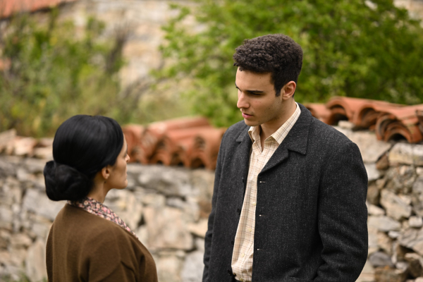 «Άγιος Έρωτας»: Ο Πέτρος ζητά απαντήσεις από τον π. Νικόλαο