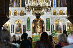 Σαράντα ημέρες χωρίς τον Γιώργο Μαζωνάκη - Συγγενείς και θαυμαστές τον τιμούν στη Νίκαια (Εικόνες - Βίντεο)