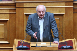 Καραθανασόπουλος: Για να σωθούν οι τράπεζες χρεώνεται ο λαός