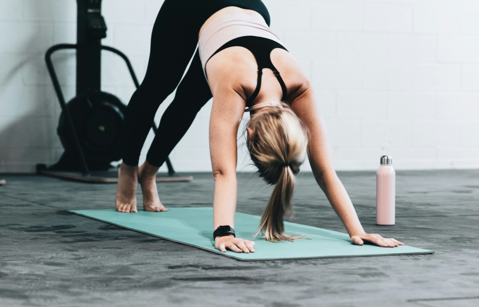 Πώς το pilates «χτίζει» μύες - Mπορεί να τους επιμηκύνει;