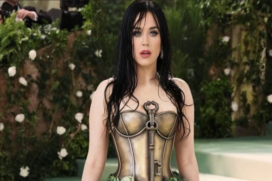 Η Κέιτι Πέρι δεν πήγε στο Met Gala, αλλά η AI ξεγέλασε μέχρι και τη μητέρα της