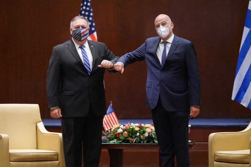 Τηλεφωνική επικοινωνία Δένδια - Πομπέο