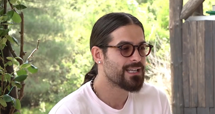 Μουγκοπέτρος για το ατύχημα: «Ο καταστηματάρχης έπεσε για ύπνο σα να μη συνέβη τίποτα, το χέρι ακόμα καίει»