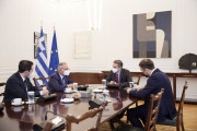 Μητσοτάκης με Νεοφύτου στο Μαξίμου για Κυπριακό, ευρωτουρκικές σχέσεις και εμβολιασμό