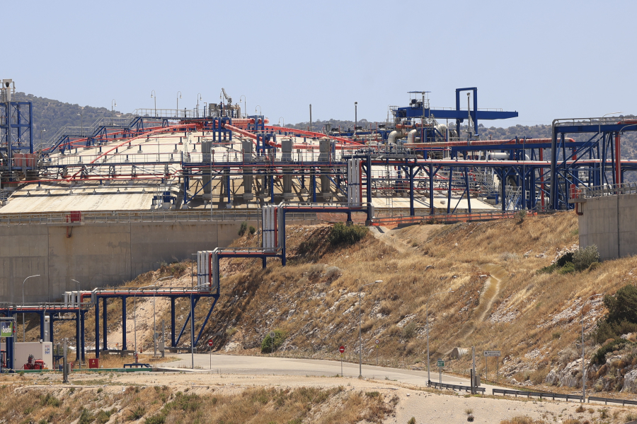 Εξελίξεις στην ενέργεια: «Ροή» μεγάλων ανταγωνισμών, με εκβιασμούς, τελεσίγραφα και νέες κυρώσεις