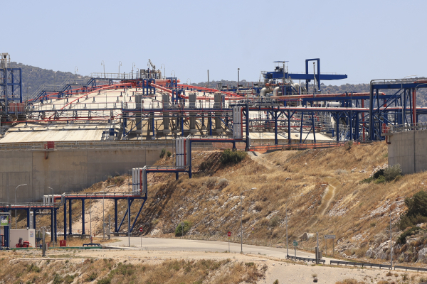 Εξελίξεις στην ενέργεια: «Ροή» μεγάλων ανταγωνισμών, με εκβιασμούς, τελεσίγραφα και νέες κυρώσεις