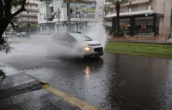 Νέα Αριστερά: Η πλημμυρισμένη Ποσειδώνος φανερώνει την πραγματική Ελλάδα του Μητσοτάκη