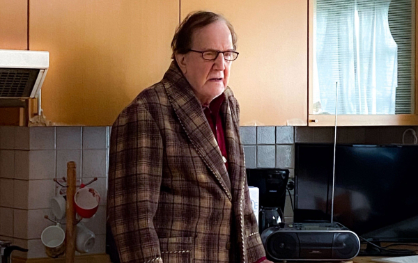 «Ο Δικαστής»: Ο Γιώργος Κωνσταντίνου δίνει πνοή στον Αριστείδη Θανούλη (Βίντεο)