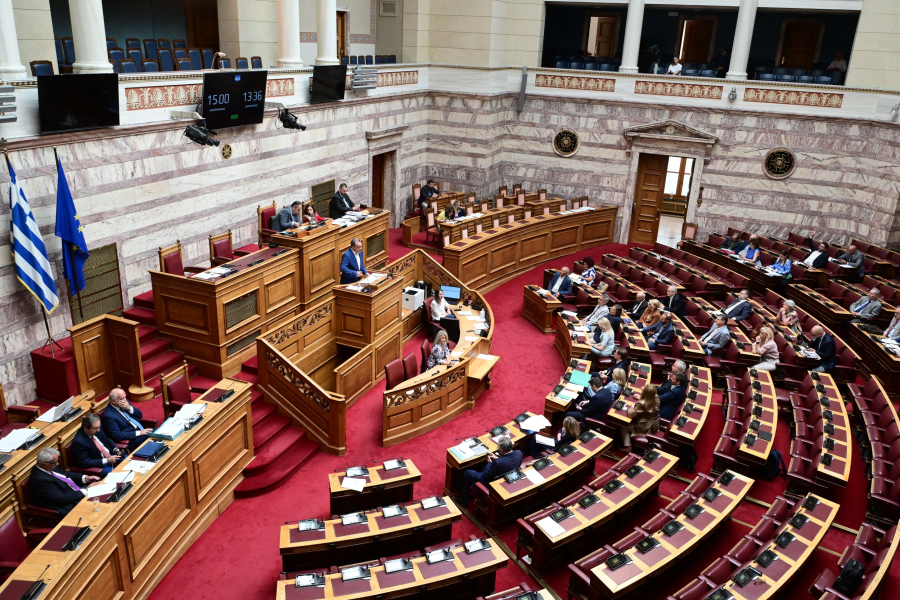 Ανοίγουν τα «πόθεν έσχες»: Στο μικροσκόπιο ακίνητα, οχήματα, καταθέσεις πολιτικών