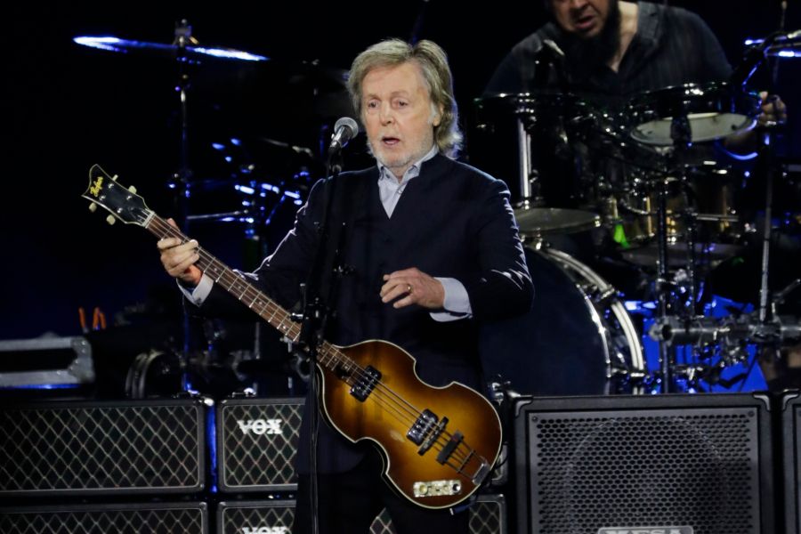 Πολ ΜακΚάρτνεϊ: Συλλογή φωτογραφιών του στην γκαλερί Gagosian στο Μπέβερλι Χιλς