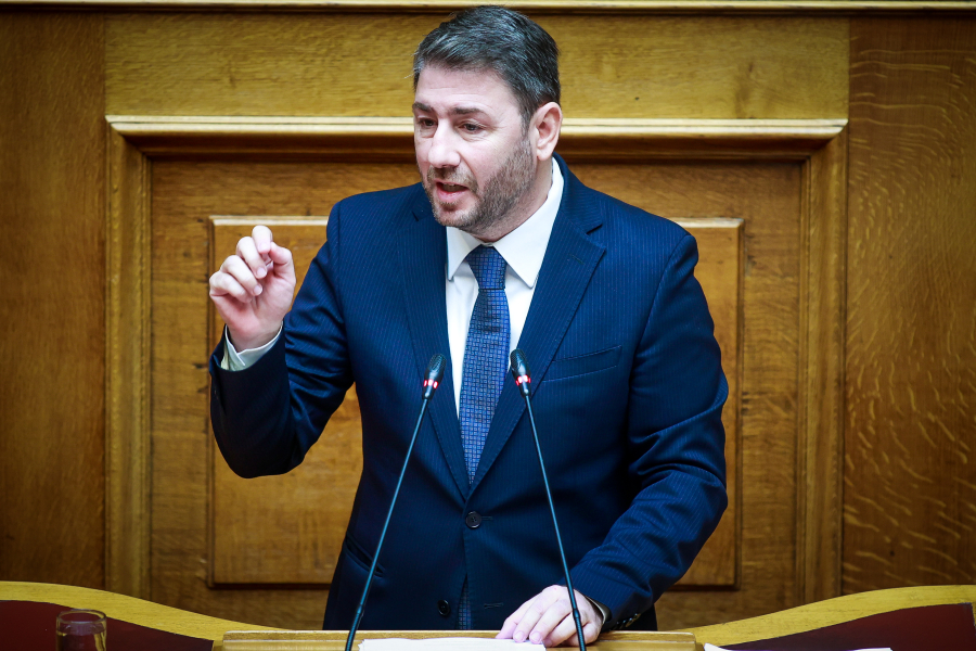 Βουλή: «Διαβασμένο» εμφανίστηκε το ΠΑΣΟΚ για τα κόκκινα δάνεια - Κατέθεσε 4 τροπολογίες