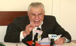 Ο Γιακουμάτος επιμένει για τις «χαμηλες» τιμές στο καλάθι τηςς νοικοκυράς (φωτο:ΑΠΕ)