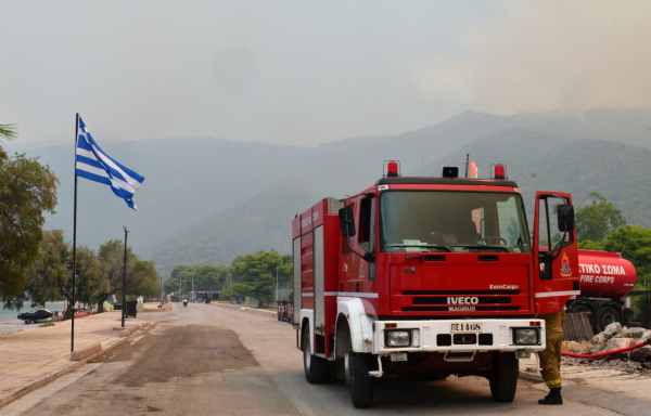 Τρία διαφορετικά μέτωπα στο Πόρτο Γερμενό: Νέα μηνύματα από 112 - Όλες οι εξελίξεις με τις πυρκαγιές