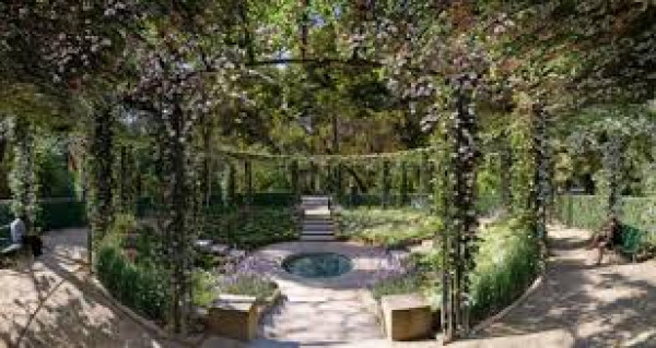 Θύμα ξυλοδαρμού στον Εθνικό Κήπο ο διευθυντής του Μουσείου Μπενάκη