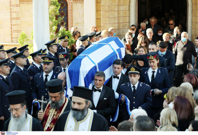 Σπαραγμός και δάκρυα στην κηδεία του Αλέξανδρου Νικολαΐδη - Τσίπρας: «Η Ελλάδα πενθεί γιατί έχασε ένα δικό της παιδί»