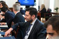 Παραδοχή Κυρανάκη για διπλή ιδιότητα: Γαλάζιο στέλεχος και... ένσημα στη Blue Skies