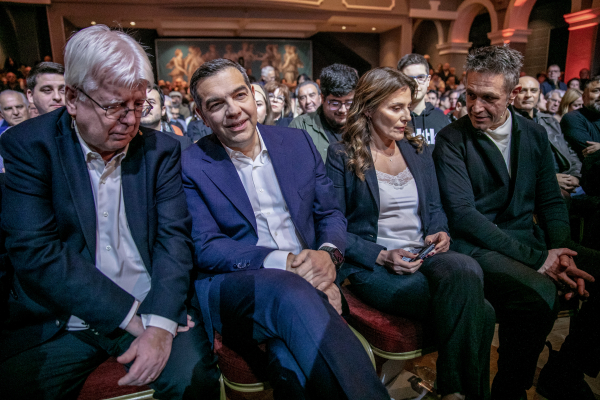 Η Πάτρα έφερε ένα βήμα πιο κοντά την επιστροφή Τσίπρα - Ανοίγματα