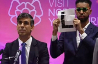 «Σκληρό» τρολάρισμα Σούνακ την ώρα που ανακοίνωνε την ήττα του