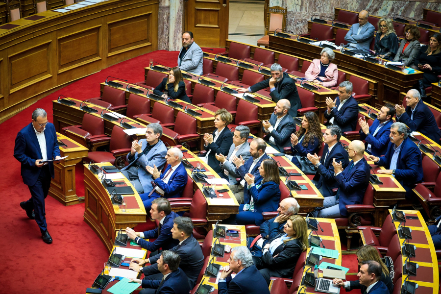 Μετωπική Φάμελλου - Ανδρουλάκη για τη «συναίνεση» με Μητσοτάκη