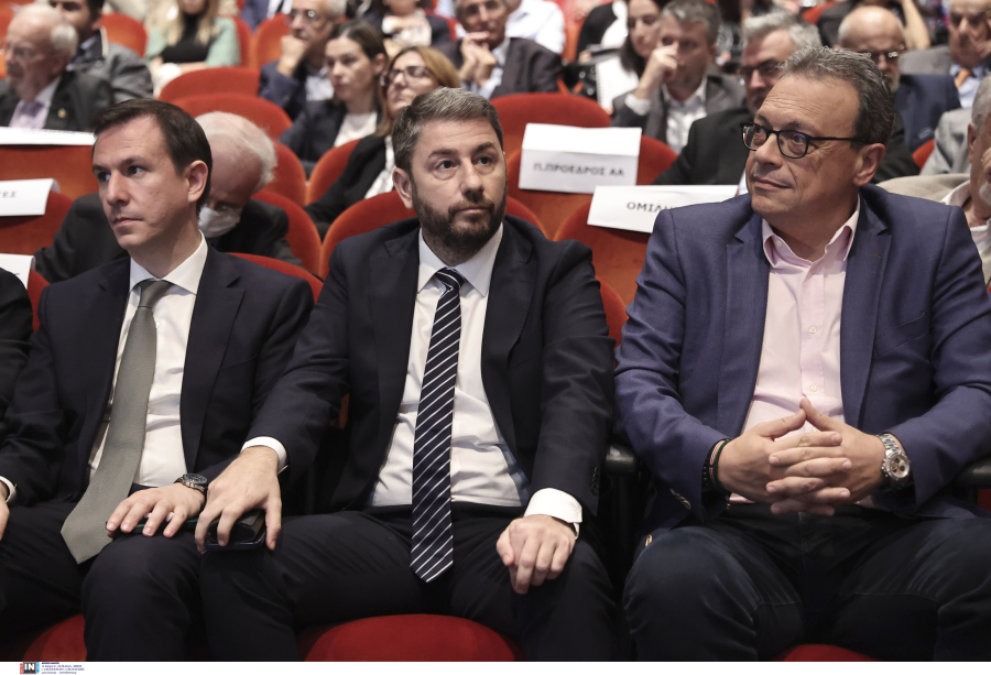 Το πρώτο τηλεφώνημα Ανδρουλάκη - Φάμελλου