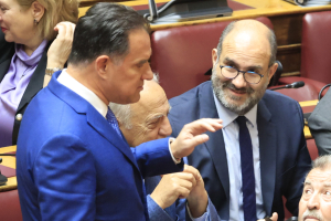 «Ο Άδωνις θα πρέπει να έχει σοβαρότερα πράγματα να ασχοληθεί», λέει ο Μαρκόπουλος για το τένις με Κασσελάκη