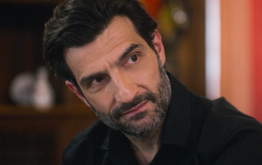 «Παιχνίδια Εκδίκησης»: Η Χρύσα υποψιάζεται ότι κάτι δεν πάει καλά με τον Άγη