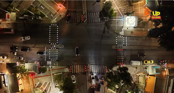 Νέα εποχή στην οδική ασφάλεια: High–tech διασταύρωση στη Νέα Φιλαδέλφεια (video drone)